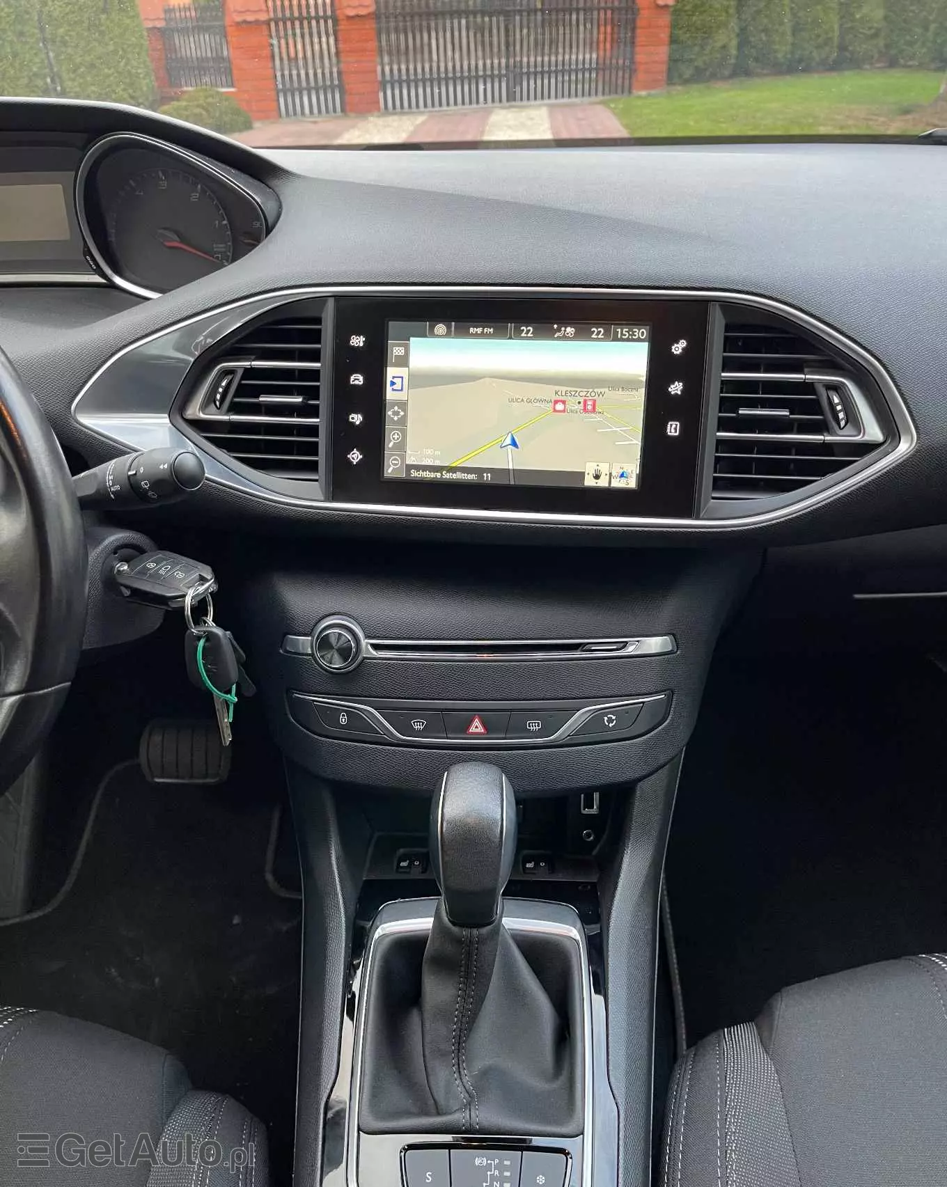 PEUGEOT 308 SW BlueHDi 120 EAT6 Stop & Start Business-Line