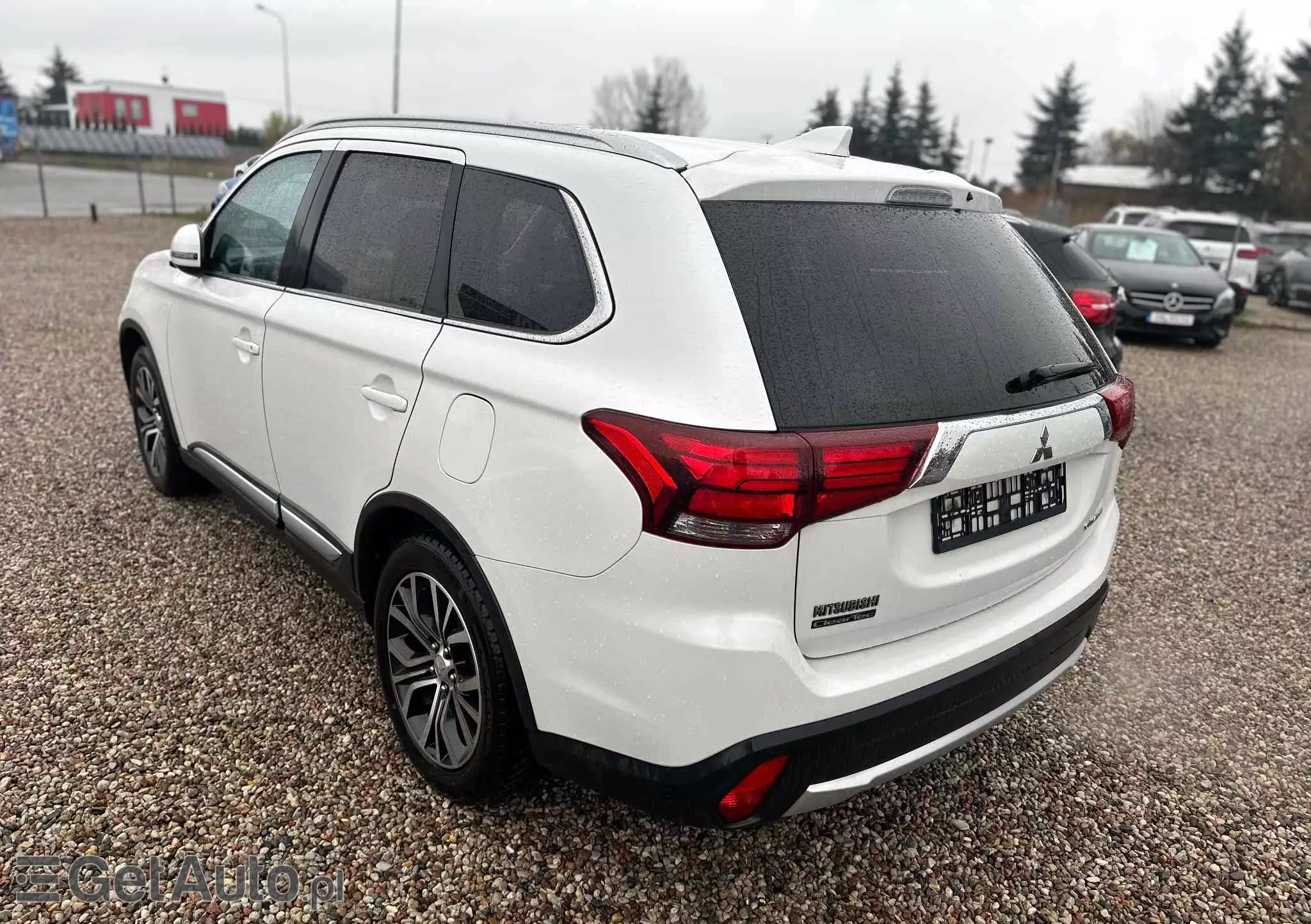 MITSUBISHI Outlander 2.0 2WD CVT Diamant Edition