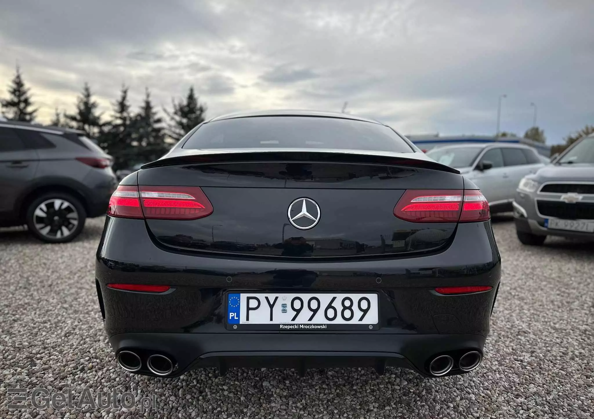 MERCEDES-BENZ Klasa E 220 d Coupe 9G-TRONIC AMG Line