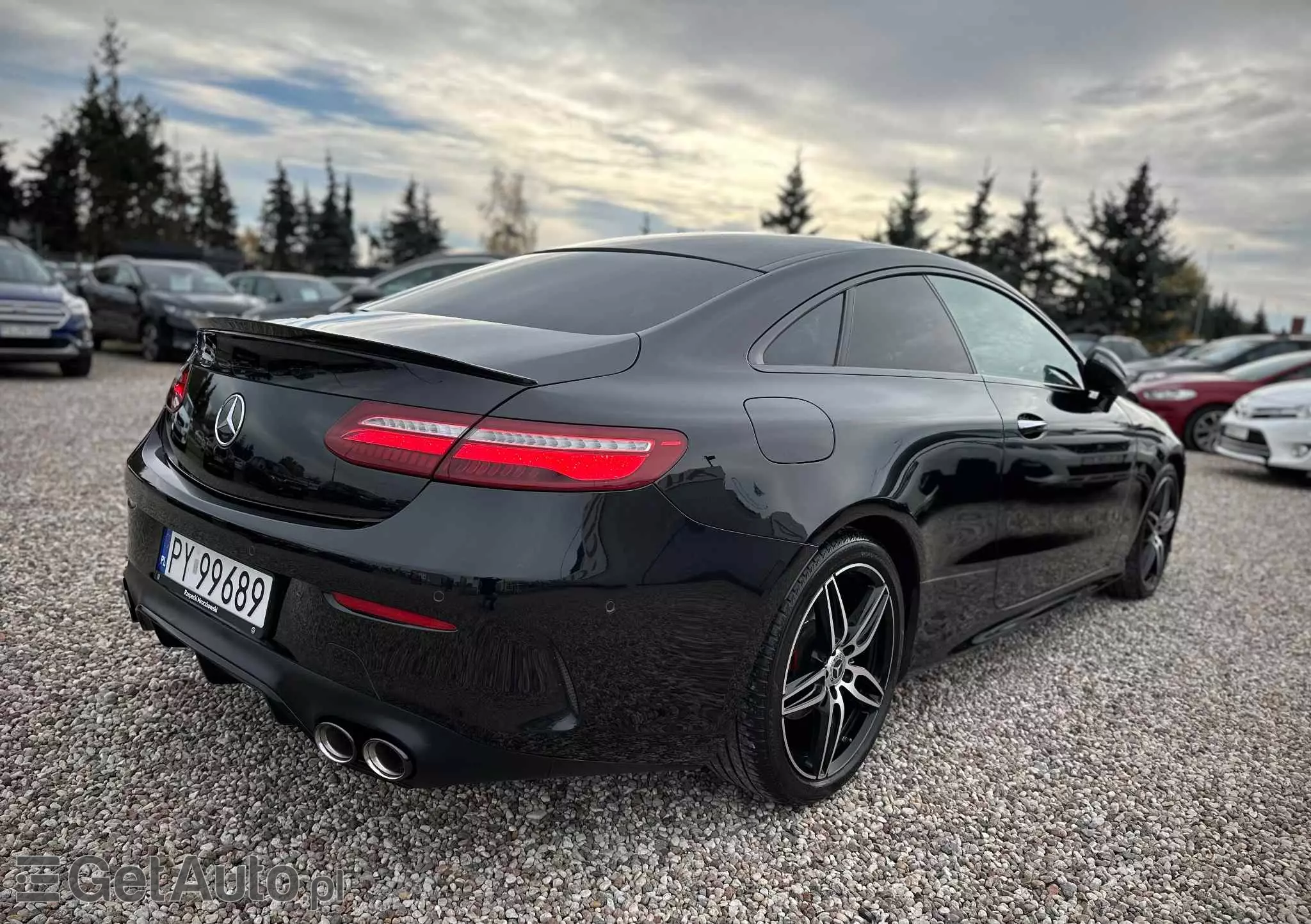 MERCEDES-BENZ Klasa E 220 d Coupe 9G-TRONIC AMG Line