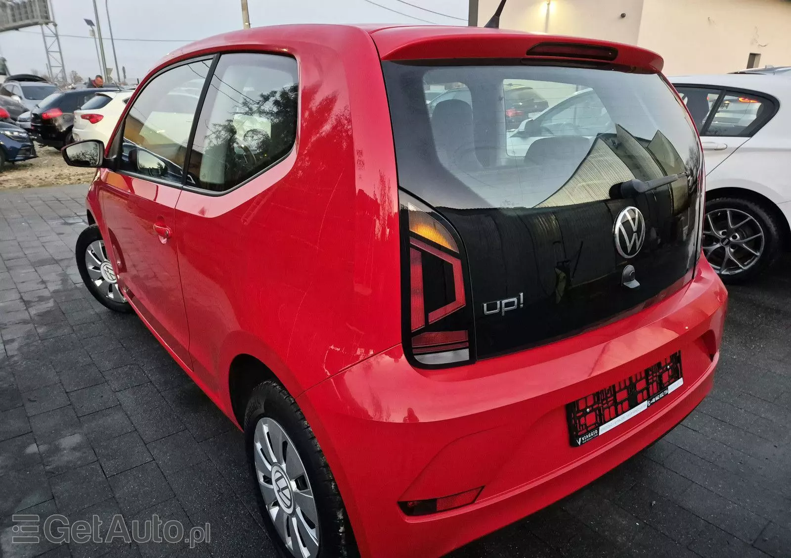 VOLKSWAGEN Up! 