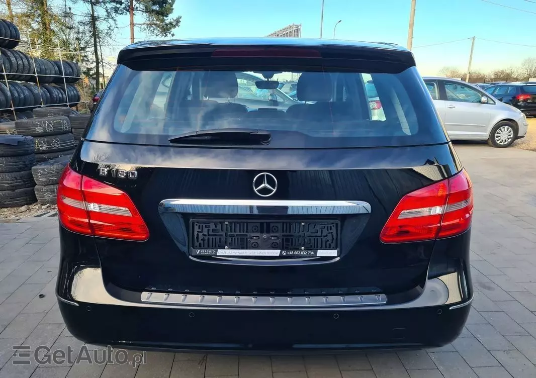 MERCEDES-BENZ Klasa B 180 UrbanStyle Edition