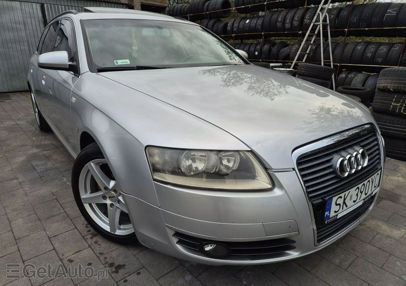 AUDI A6 2.4