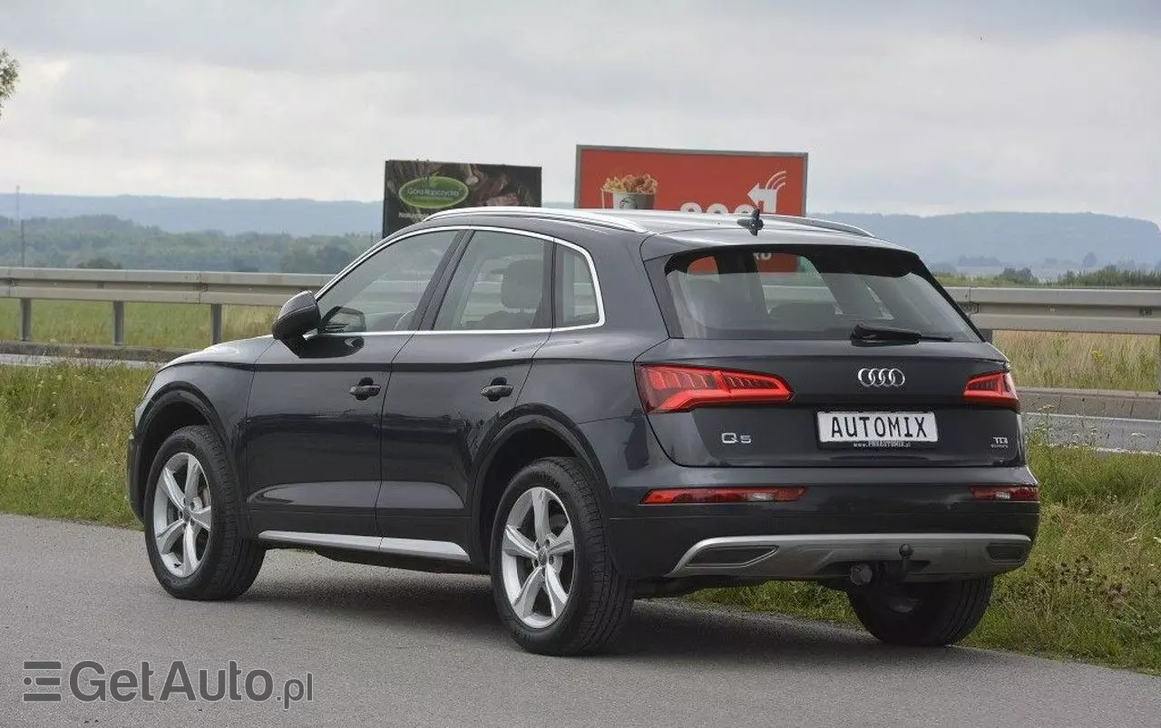 AUDI Q5 2.0 TDI quattro S tronic sport