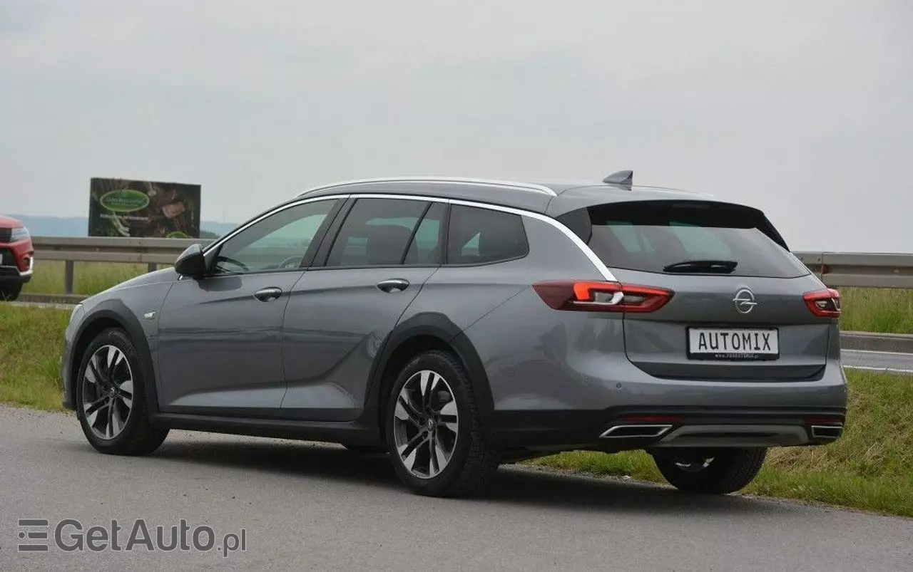 OPEL Insignia Sports Tourer 2.0 Direct Inj Trb 4x4 Innovation