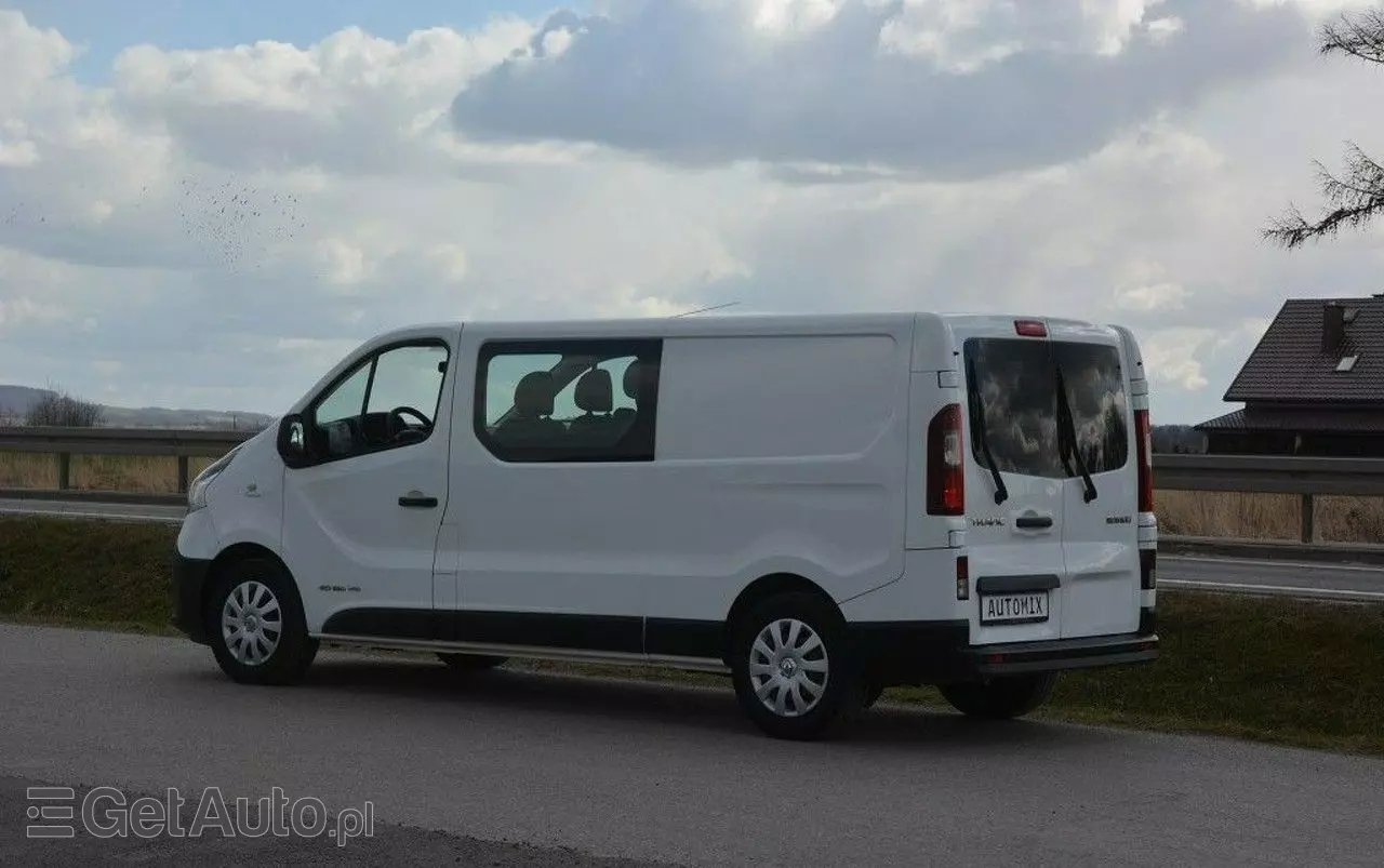 RENAULT Trafic 