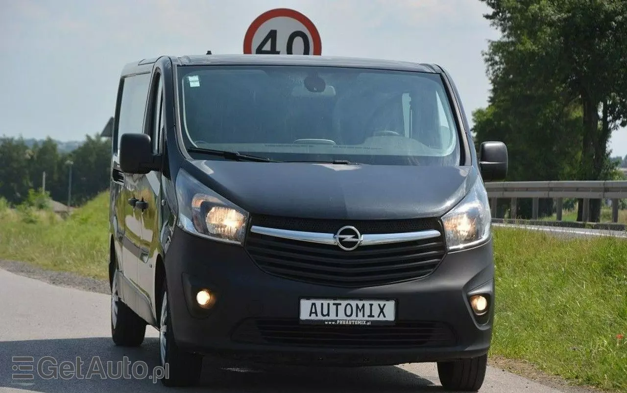 OPEL Vivaro 