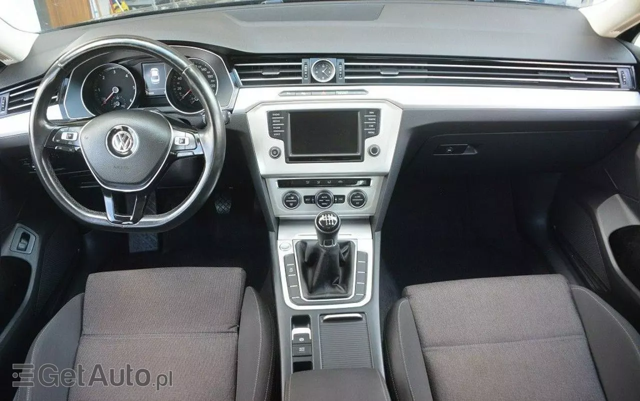 VOLKSWAGEN Passat 1.6 TDI BMT Comfortline