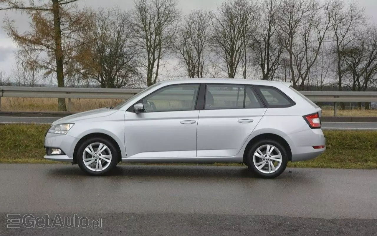 SKODA Fabia 1.0 TSI Ambition Plus