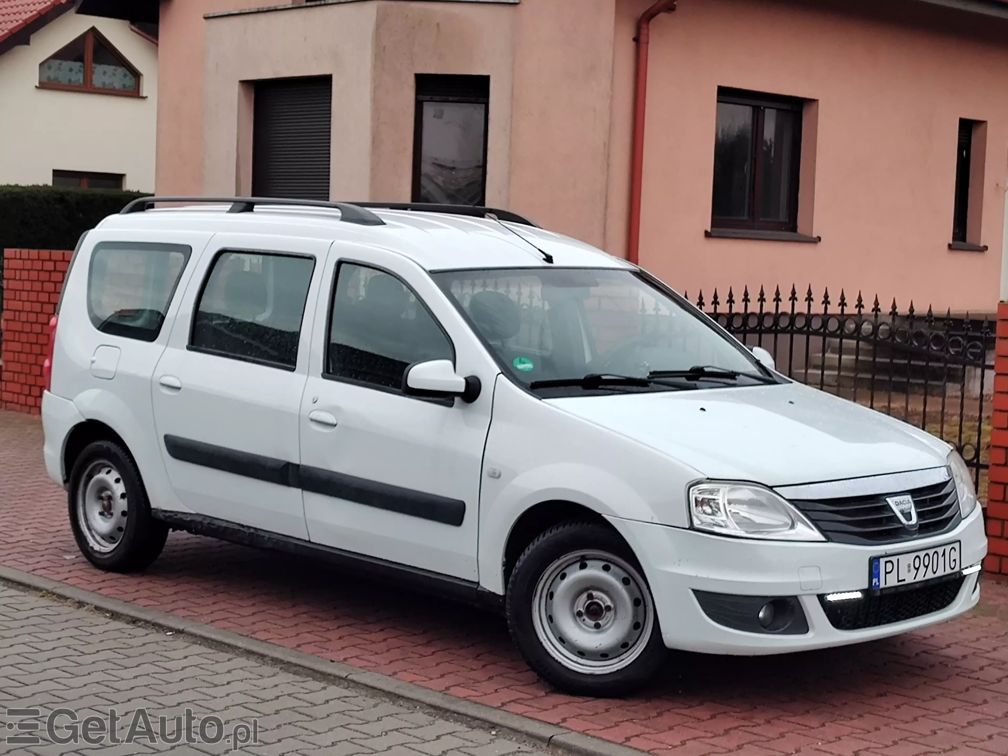 DACIA Logan 