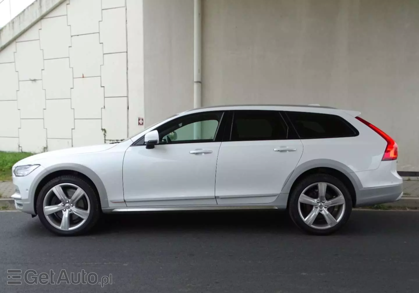 VOLVO V90 Cross Country 