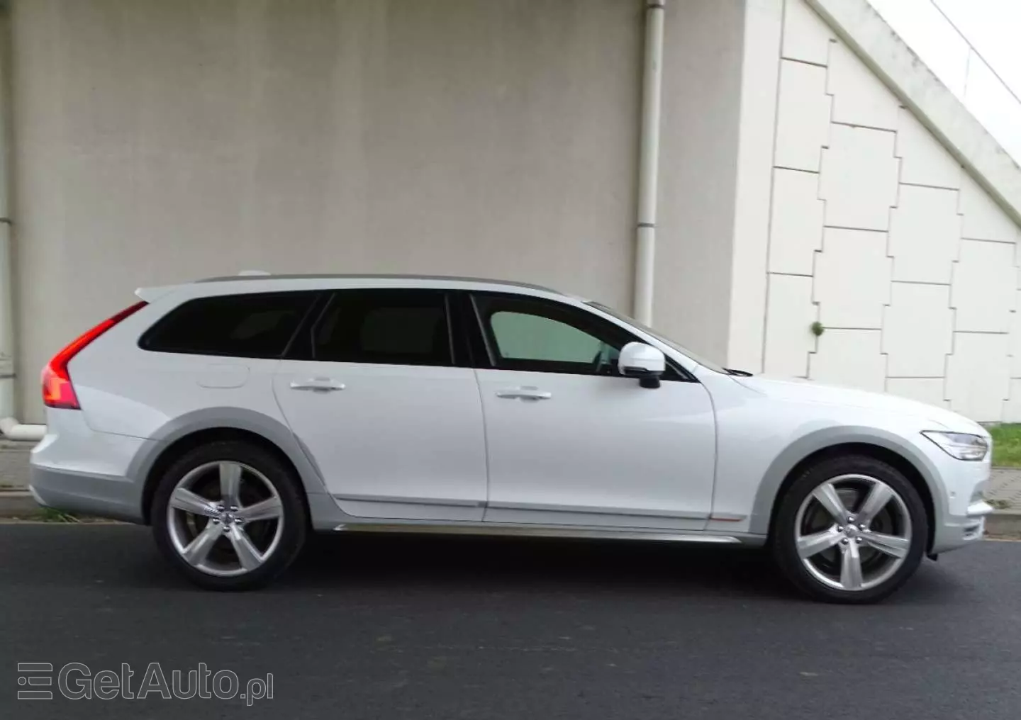 VOLVO V90 Cross Country 