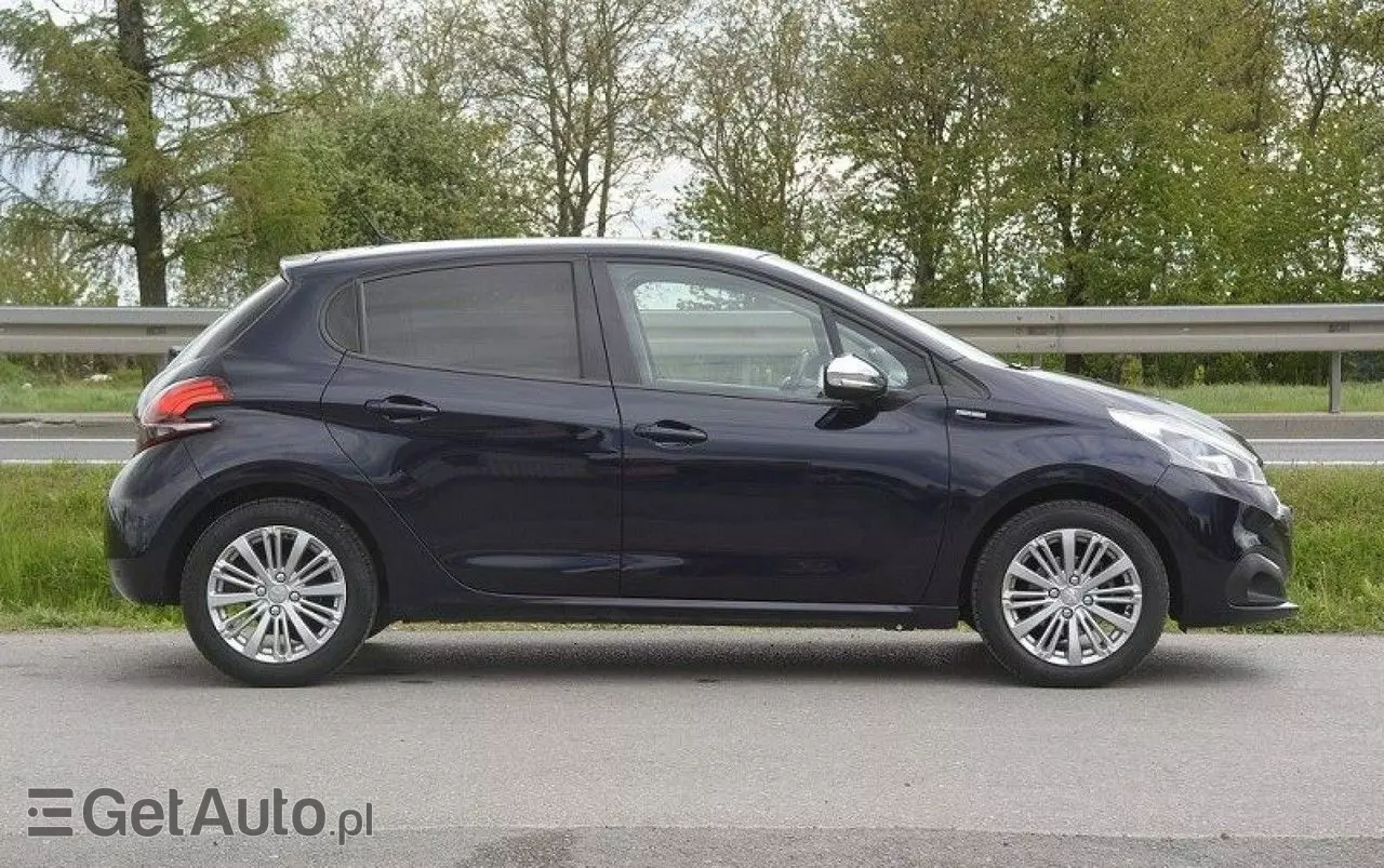 PEUGEOT 208 1.2 PureTech Style