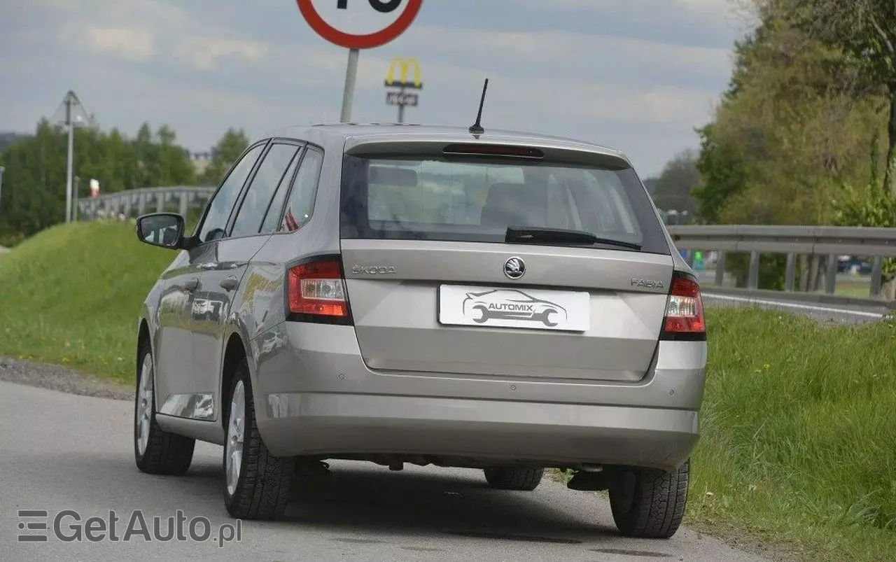 SKODA Fabia 