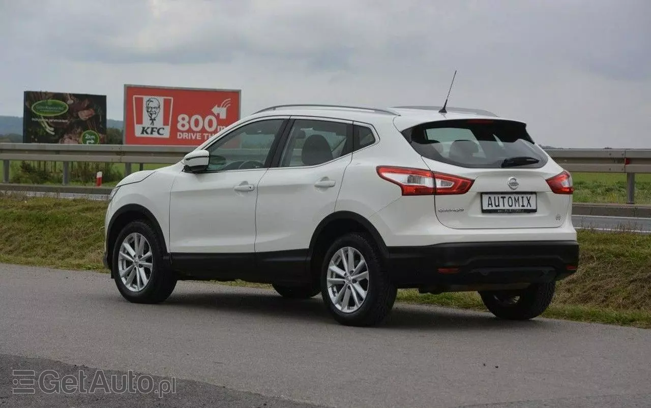 NISSAN Qashqai 1.2 DIG-T Acenta Xtronic EU6