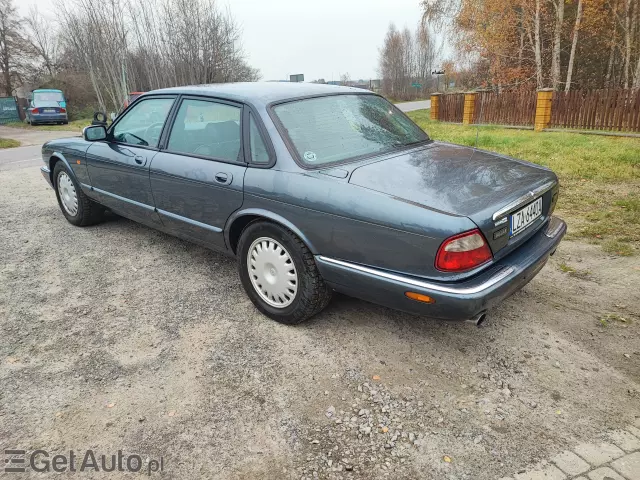 JAGUAR XJ Executive