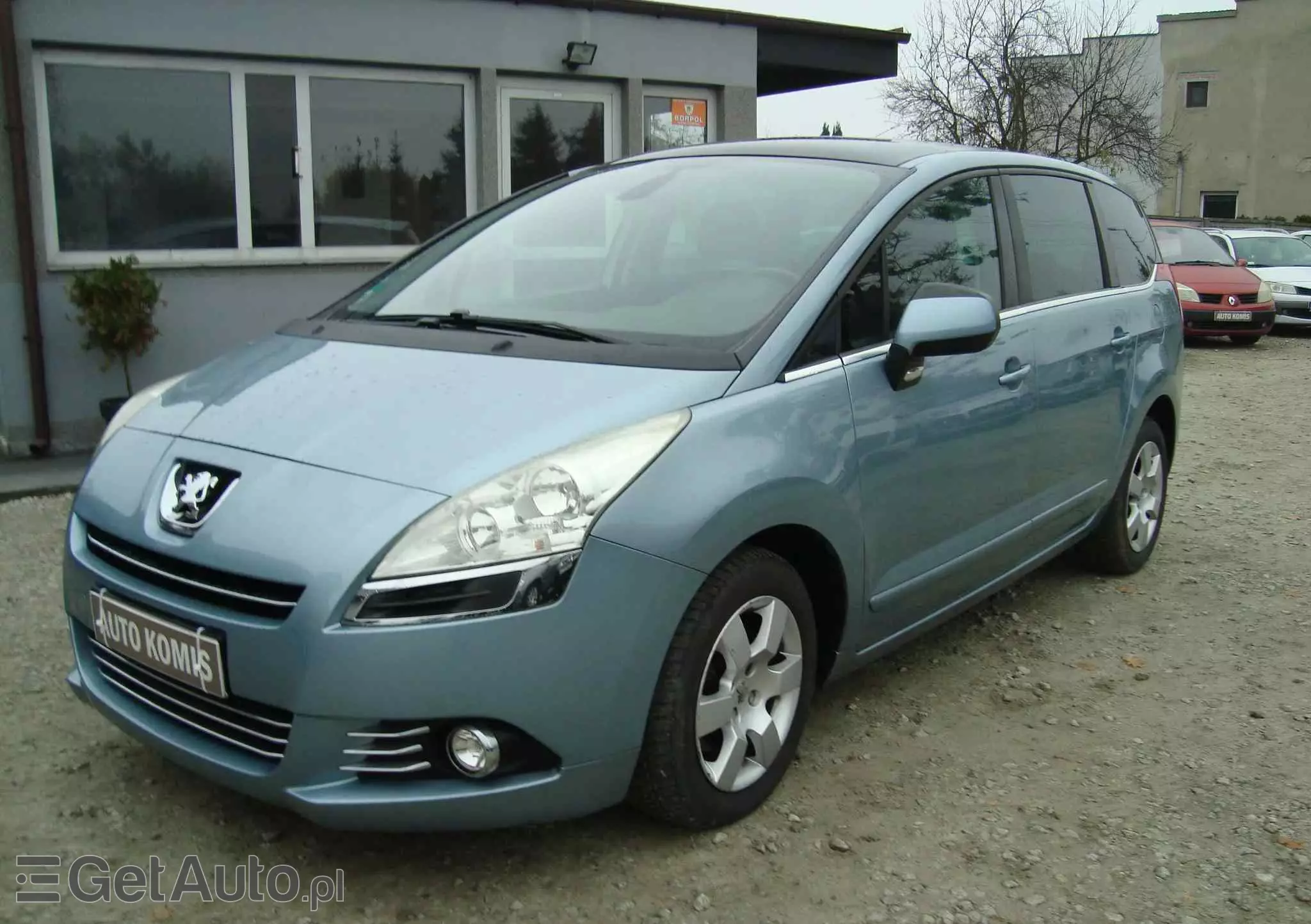 PEUGEOT 5008 