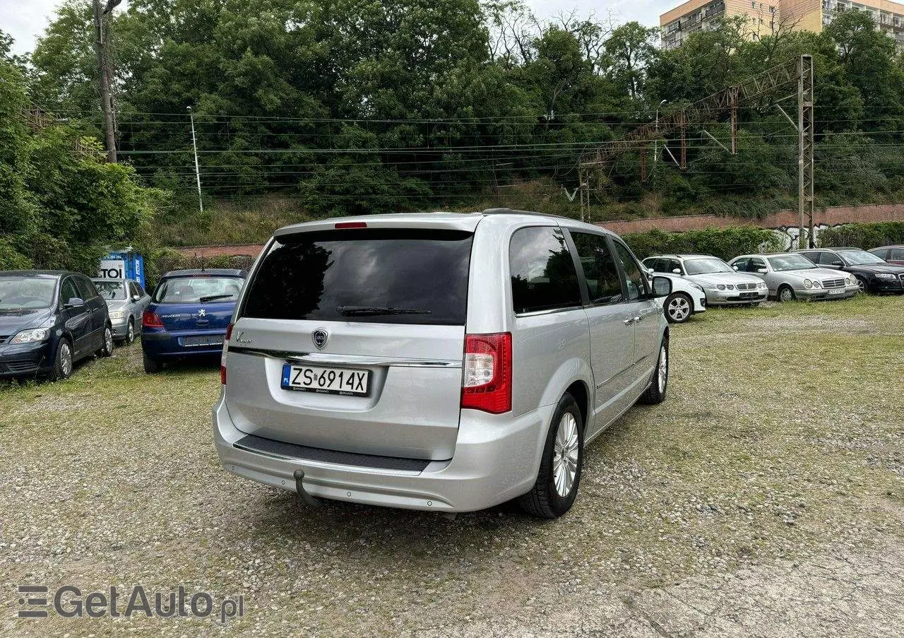 LANCIA Voyager 2.8CRD Platinum