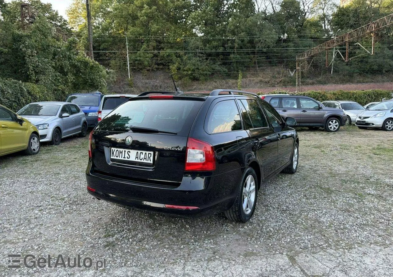 SKODA Octavia 