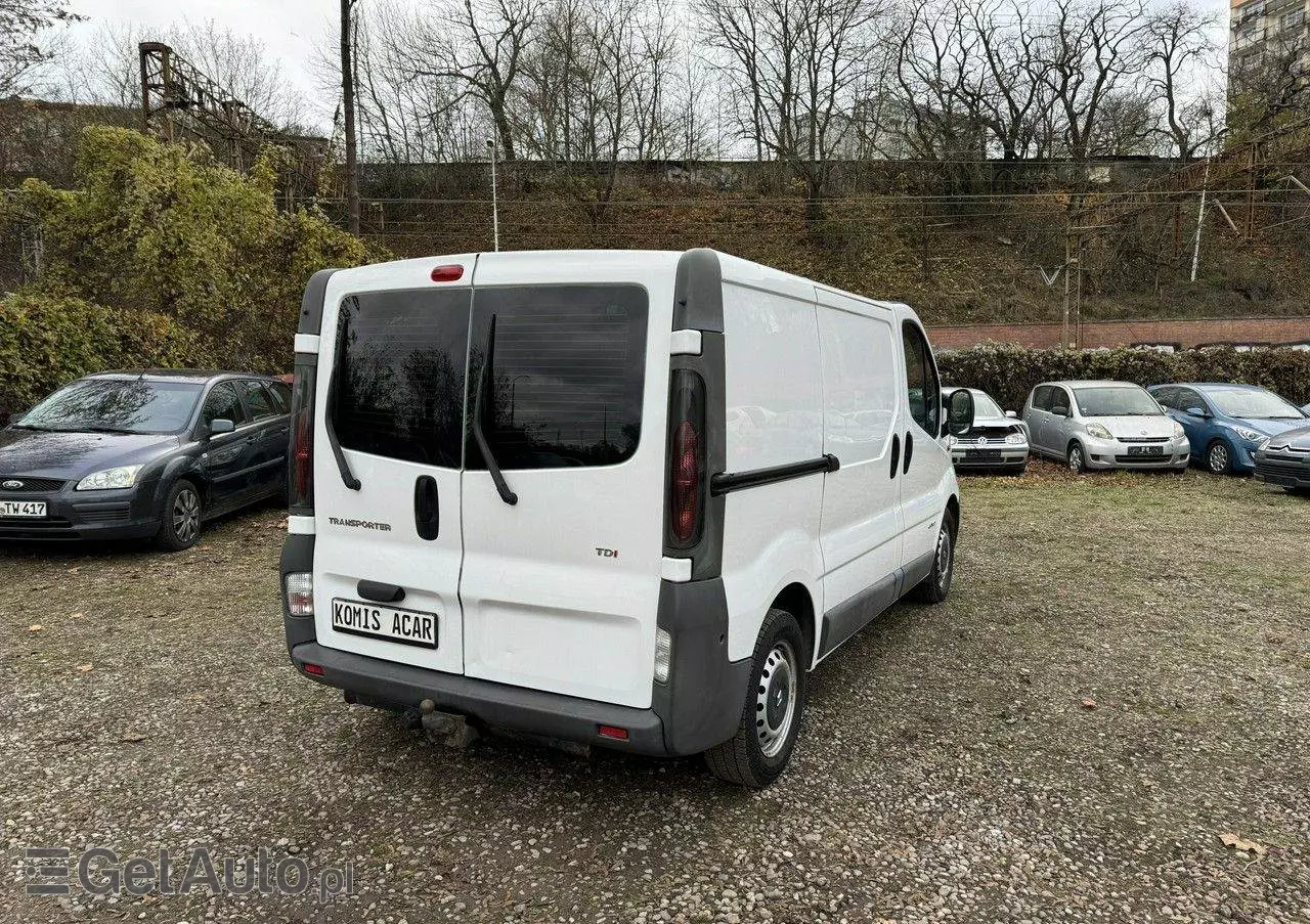 RENAULT Trafic 