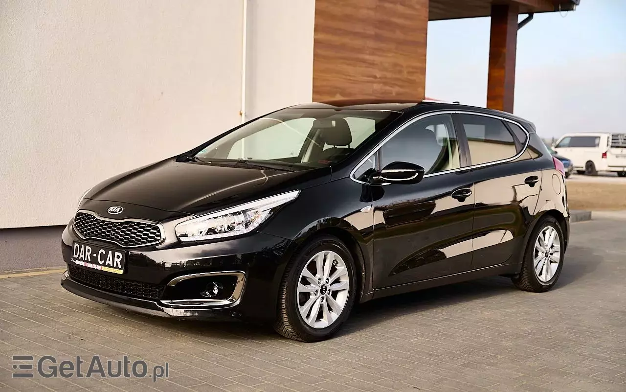 KIA Ceed 1.4 CVVT ISG UEFA EURO 2016