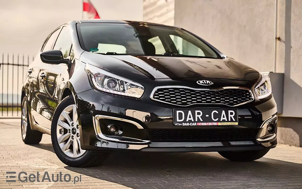 KIA Ceed 1.4 CVVT ISG UEFA EURO 2016