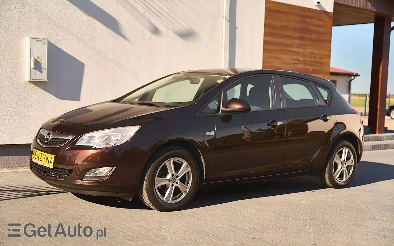 OPEL Astra 1.4 ECOFLEX 150 Jahre