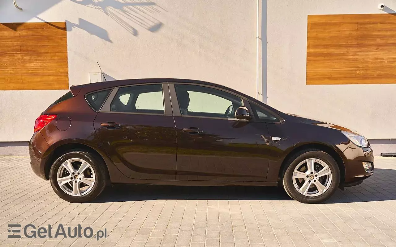 OPEL Astra 1.4 ECOFLEX 150 Jahre