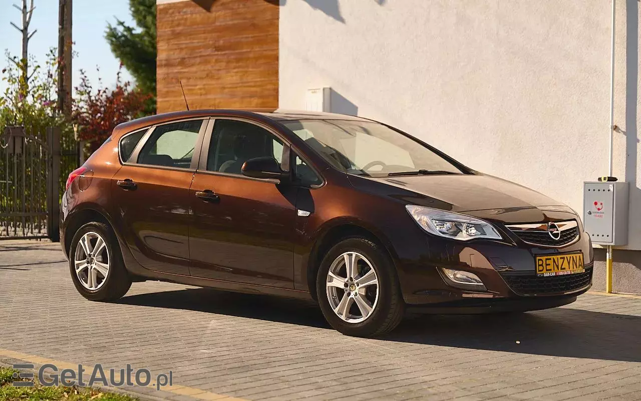 OPEL Astra 1.4 ECOFLEX 150 Jahre