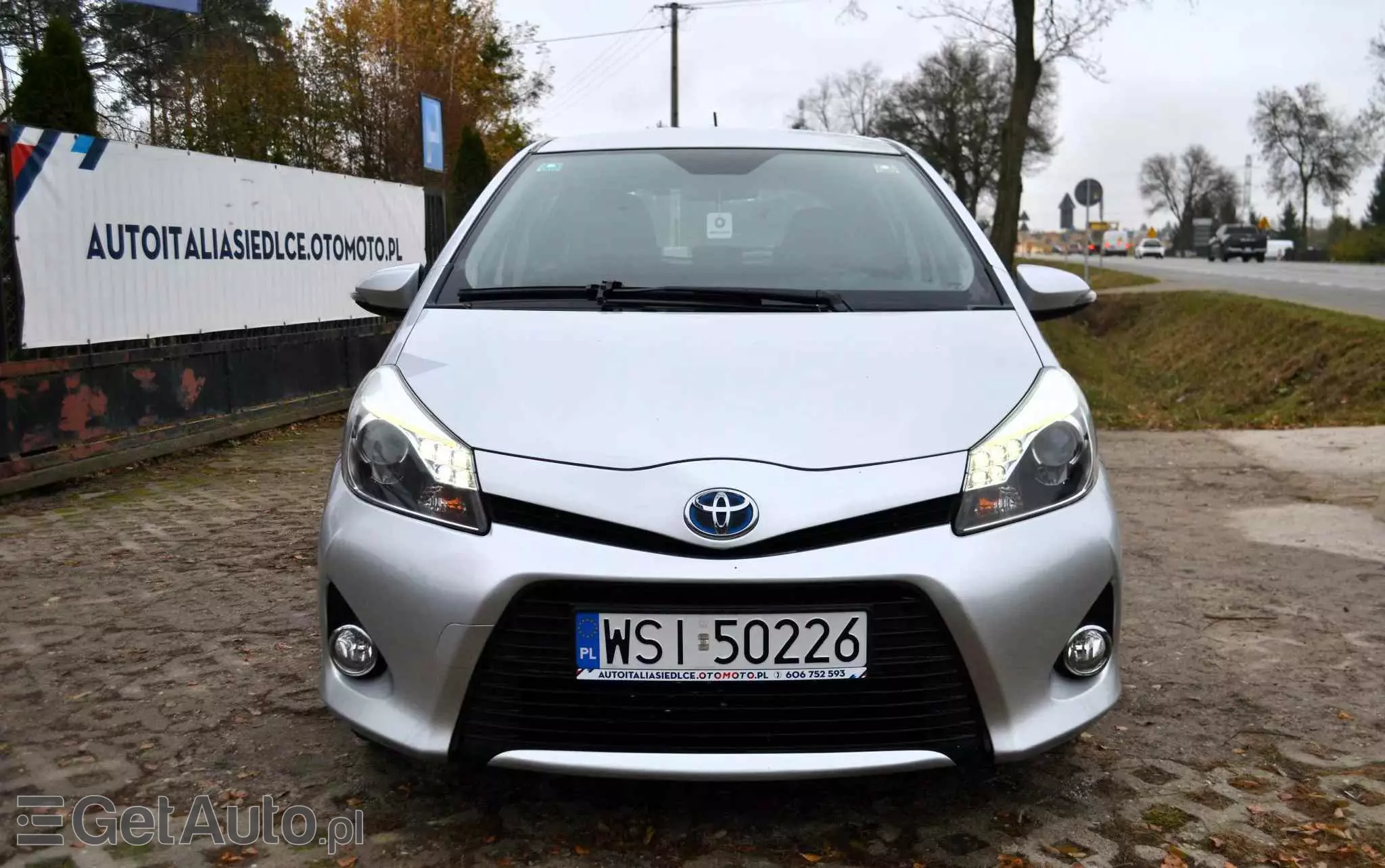 TOYOTA Yaris Hybrid 1.5 VVT-i Club