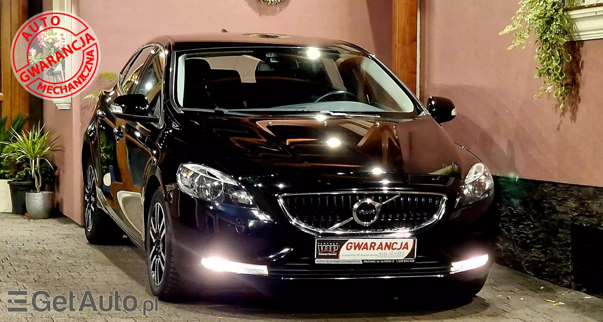 VOLVO V40 