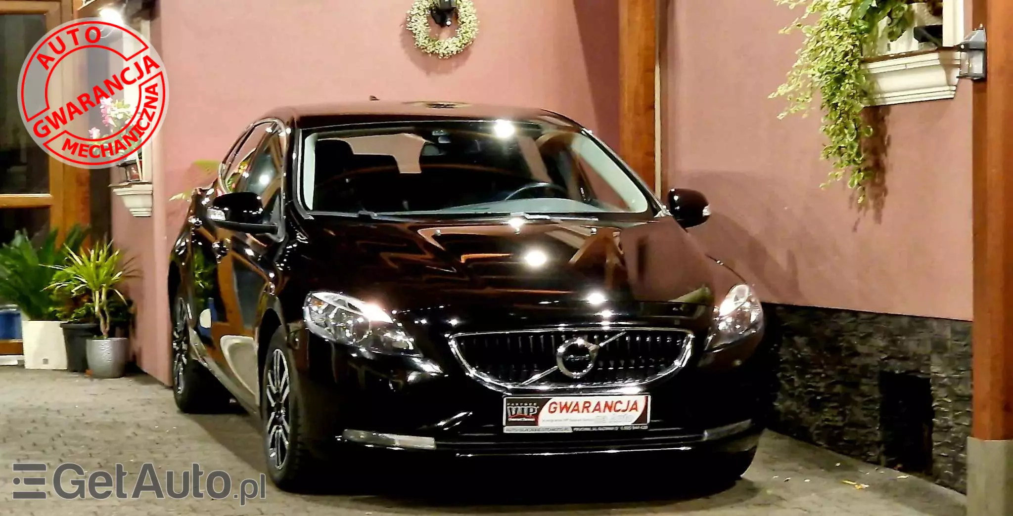 VOLVO V40 