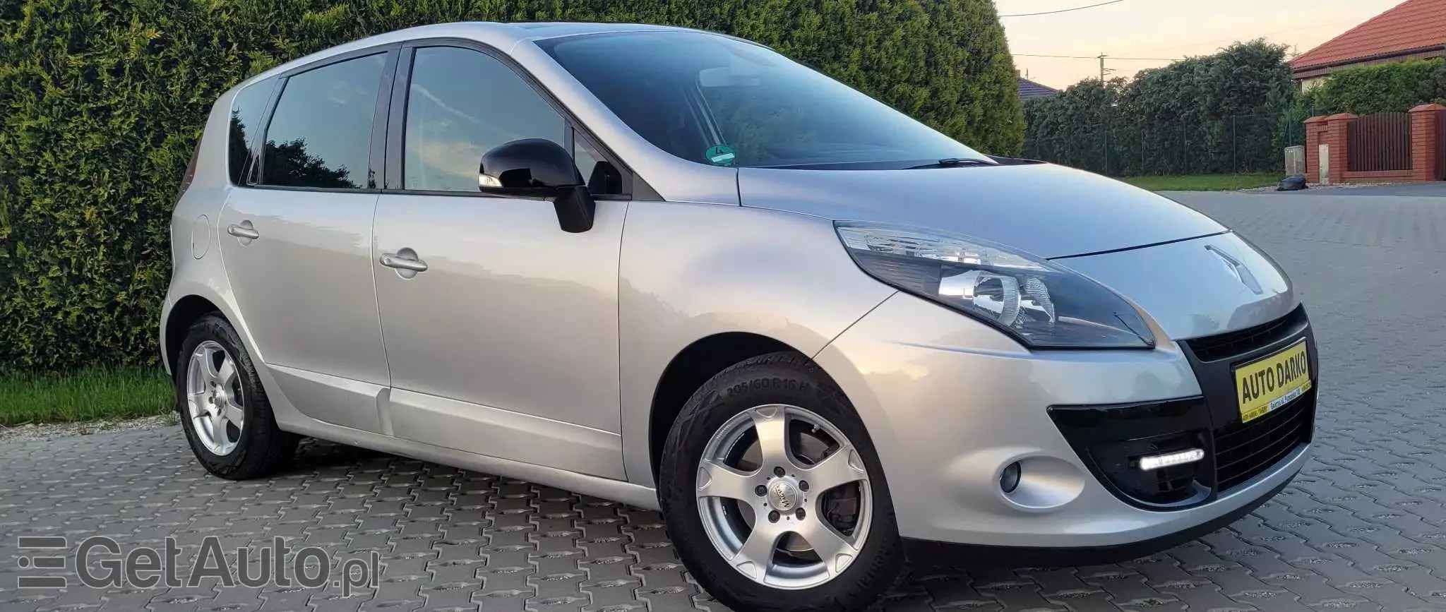 RENAULT Scenic 2.0 16V 140 CVT Dynamique