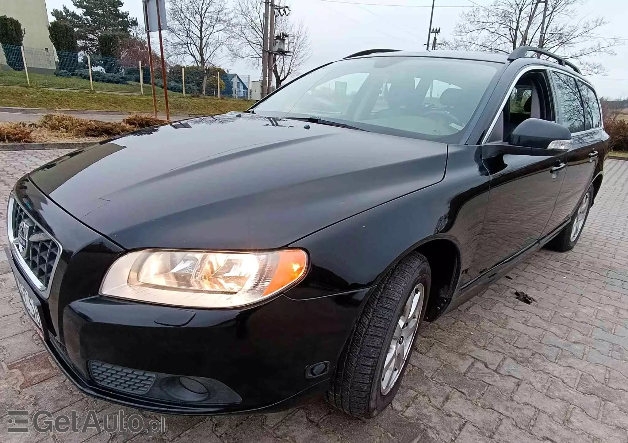 VOLVO V70 2.5T Momentum