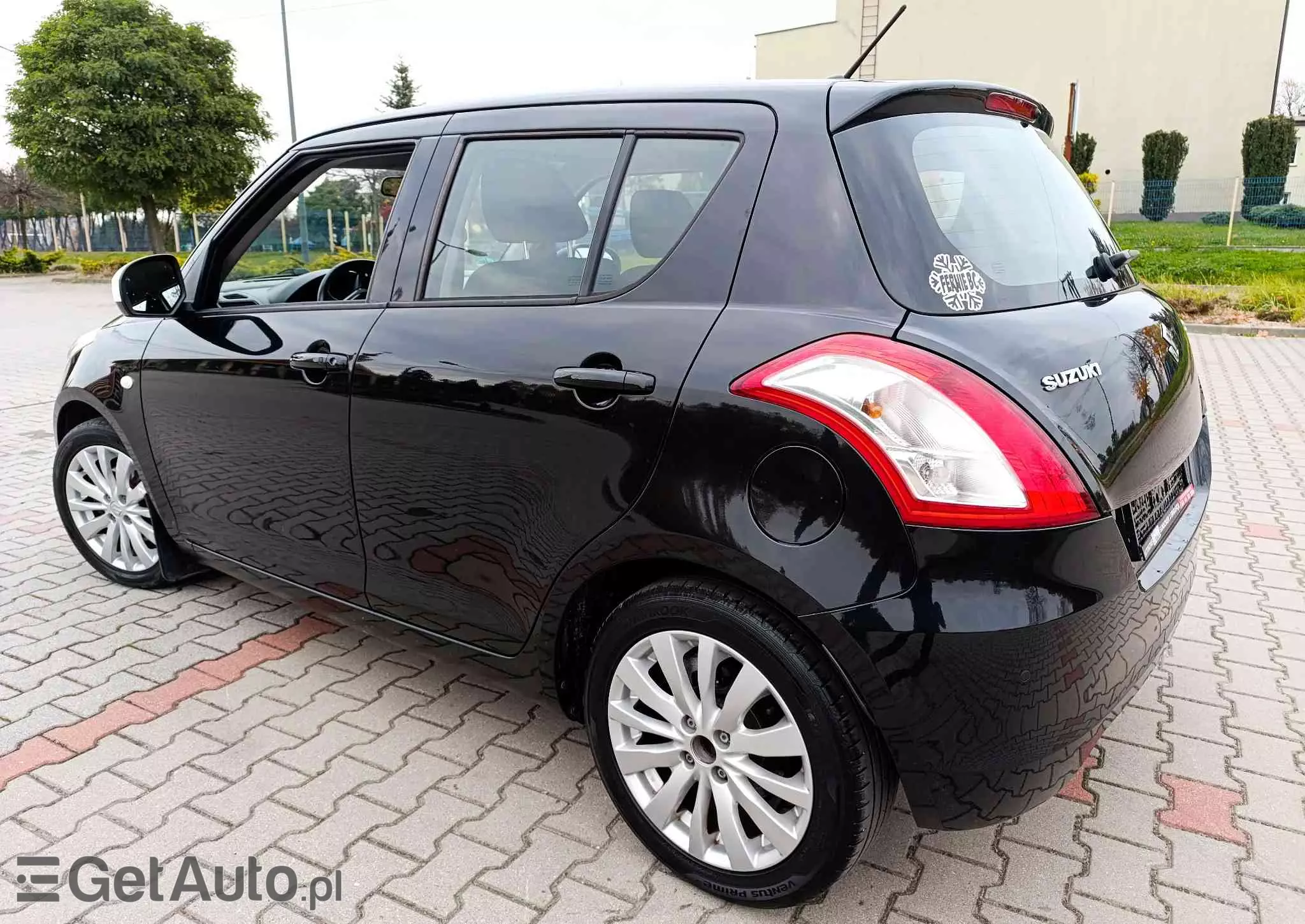 SUZUKI Swift 1.2 Black&White