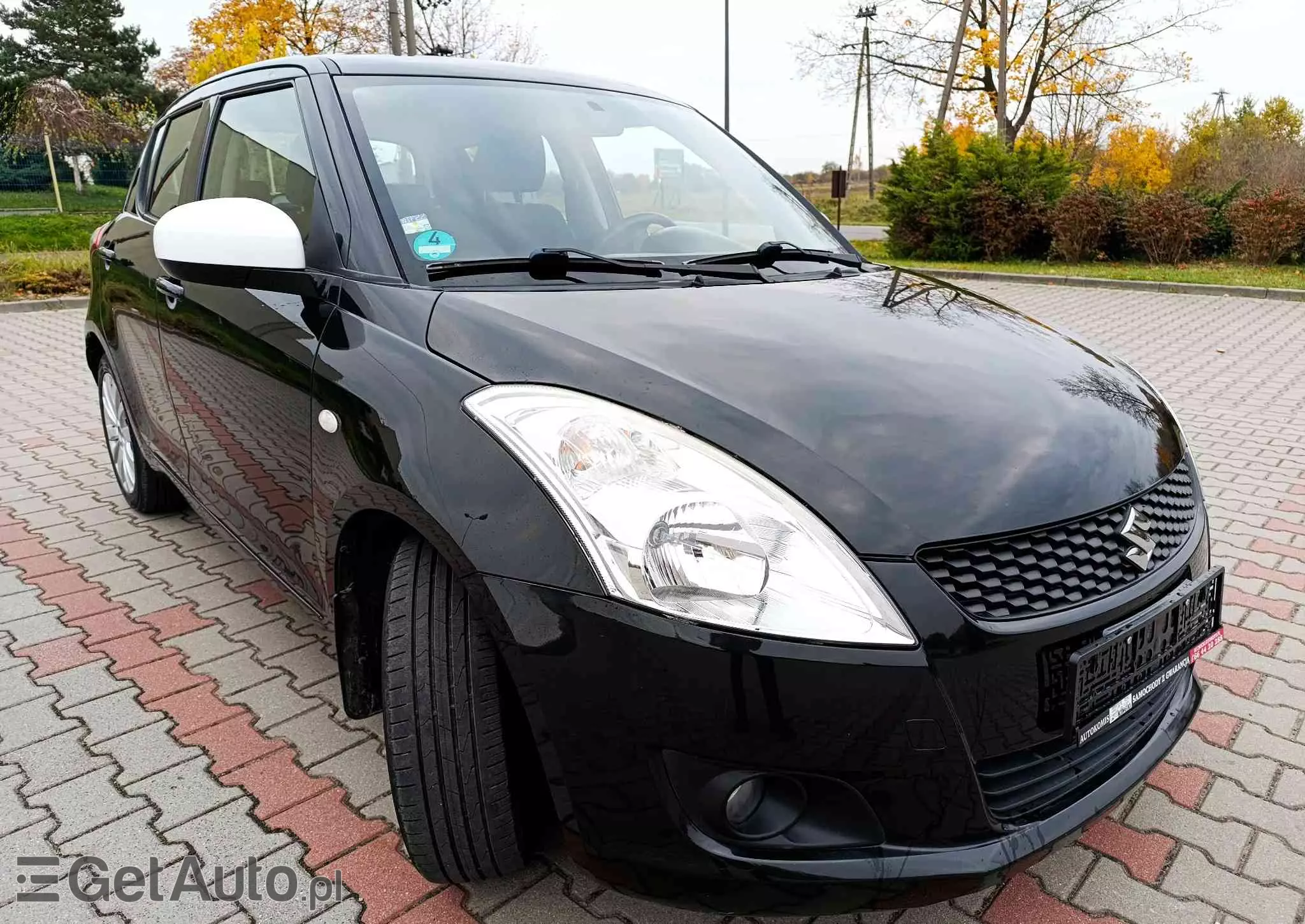 SUZUKI Swift 1.2 Black&White