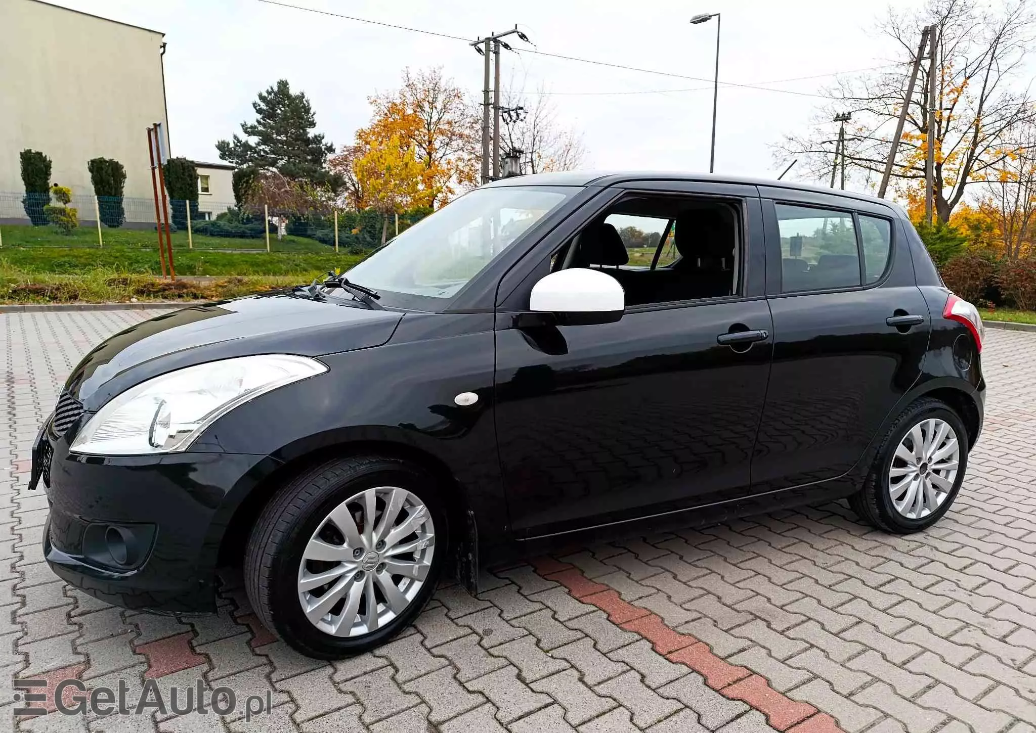 SUZUKI Swift 1.2 Black&White