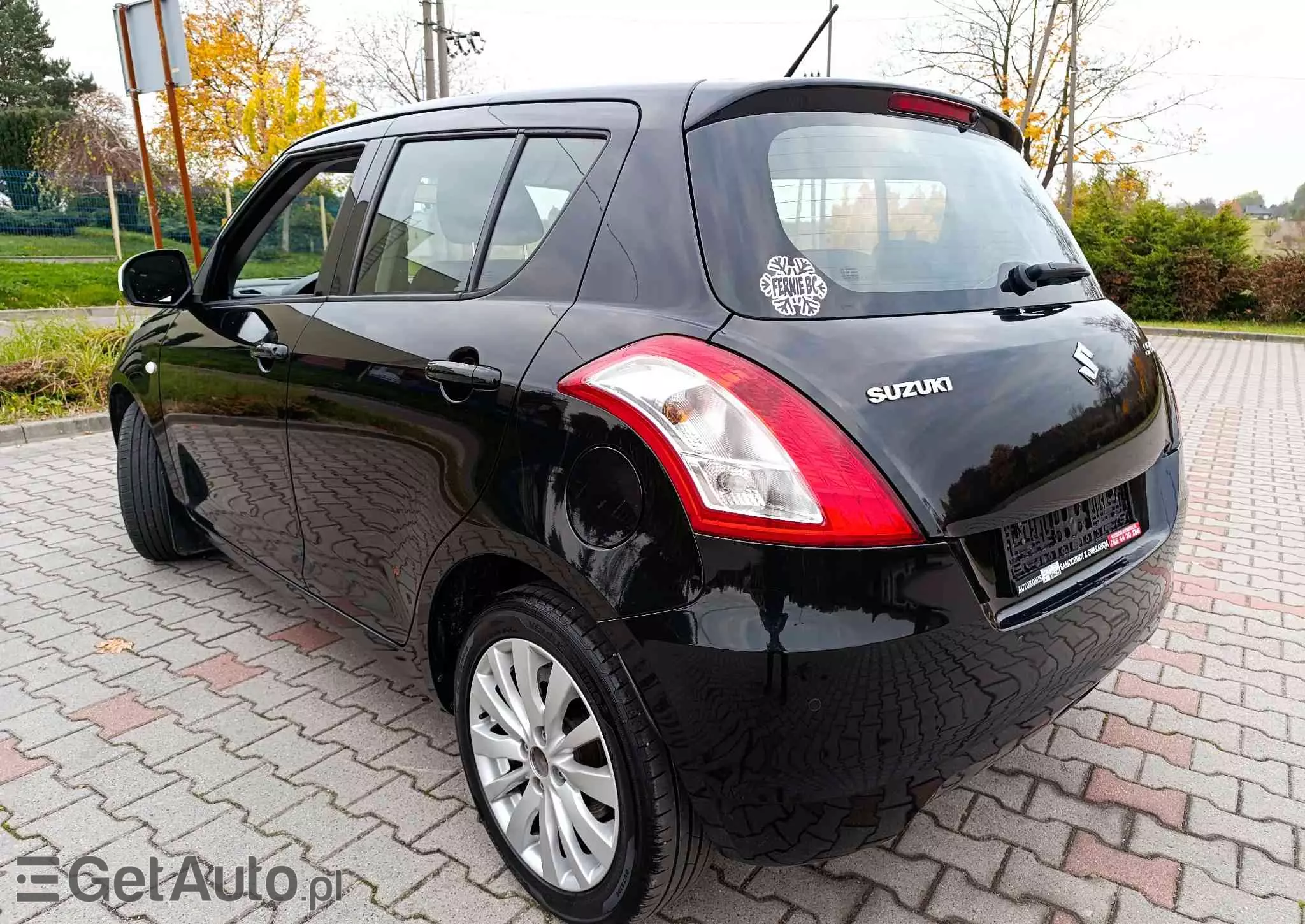 SUZUKI Swift 1.2 Black&White