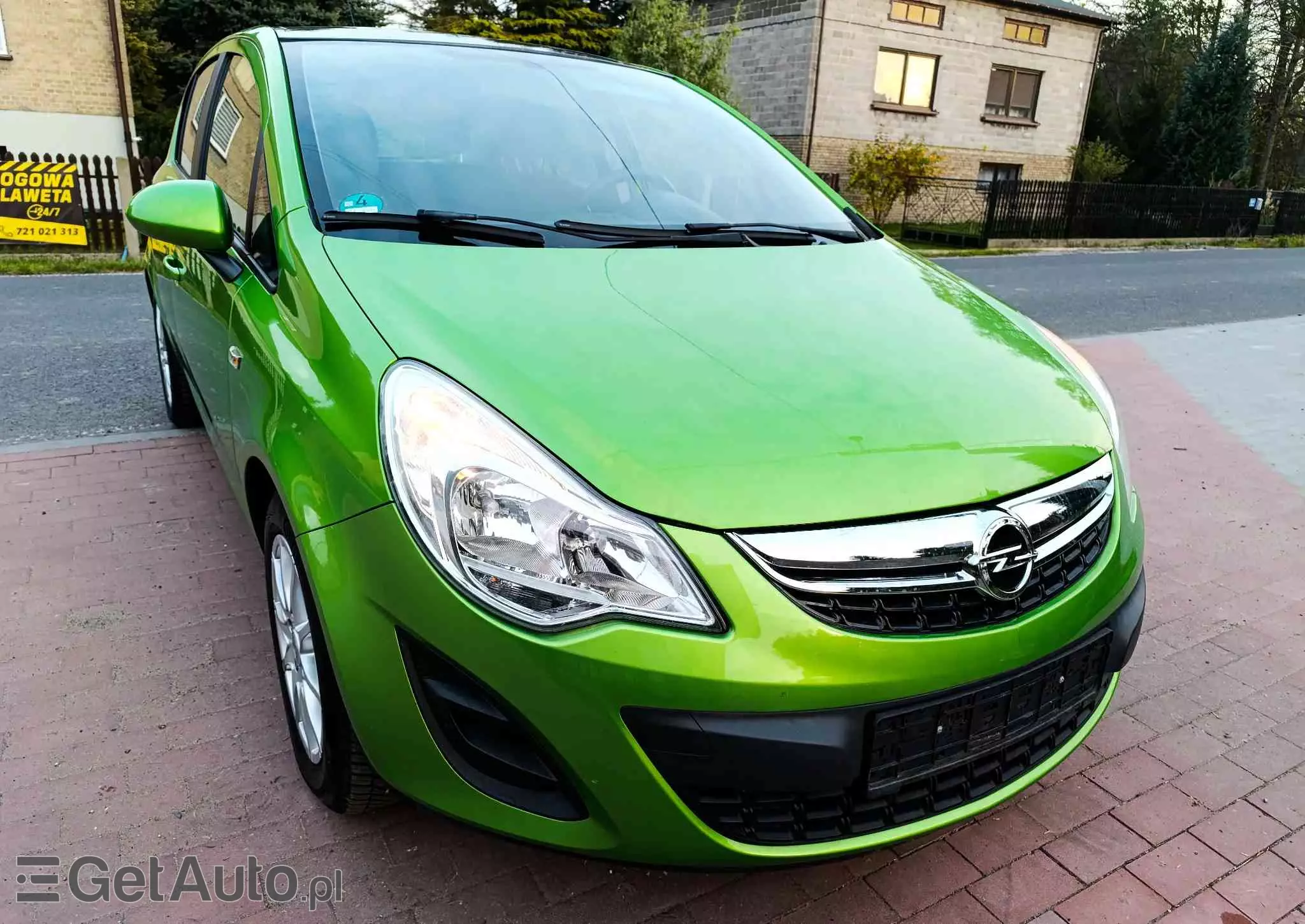 OPEL Corsa 1.4 16V Color Elegance