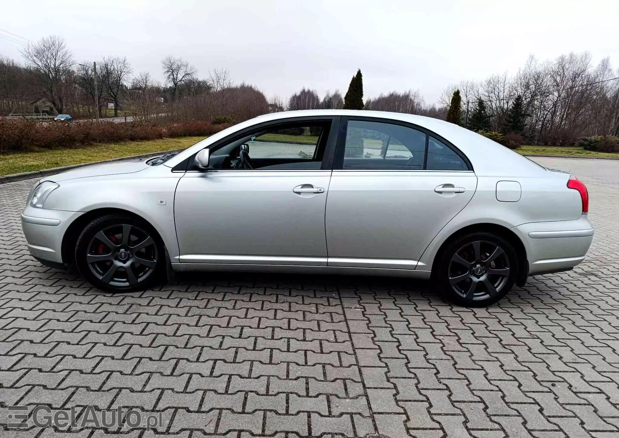 TOYOTA Avensis 2.0 VVT-i Executive