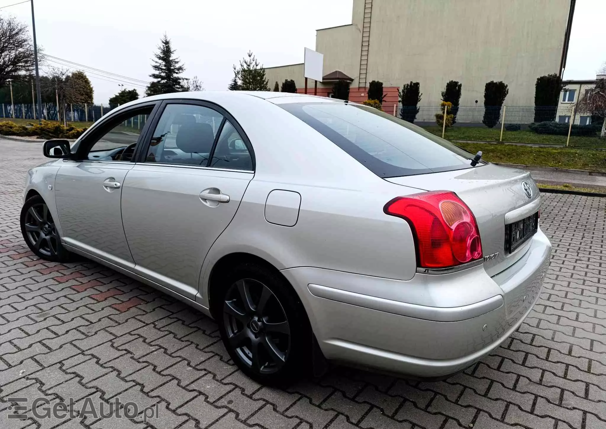 TOYOTA Avensis 2.0 VVT-i Executive