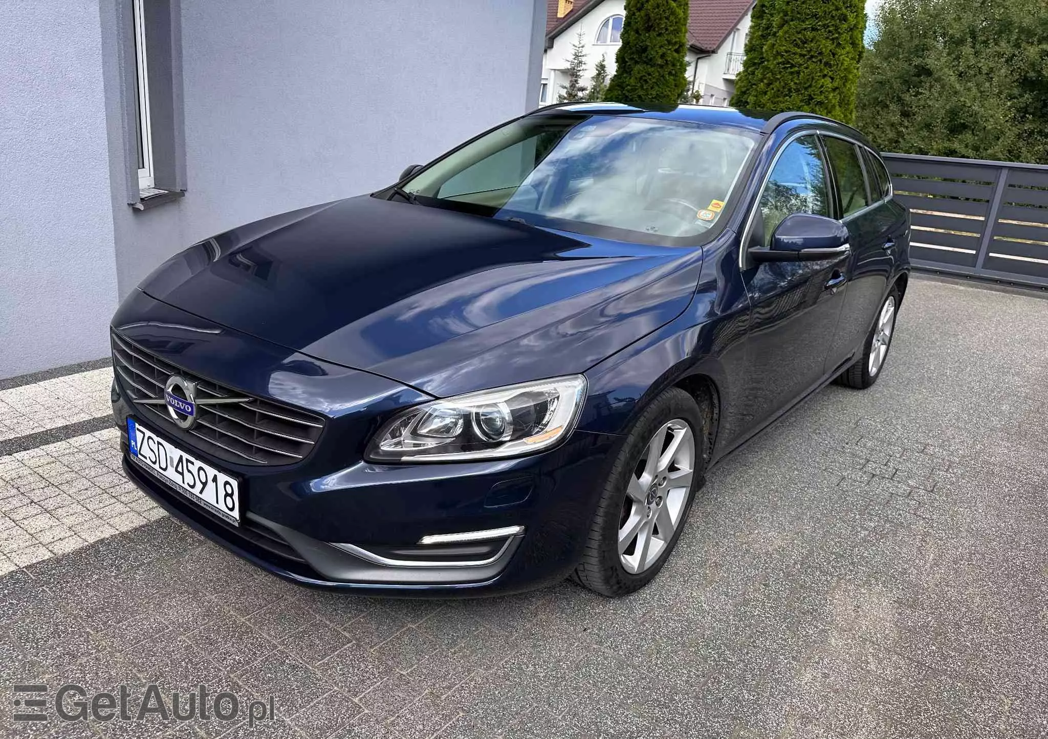 VOLVO V60 D4 Drive-E Summum