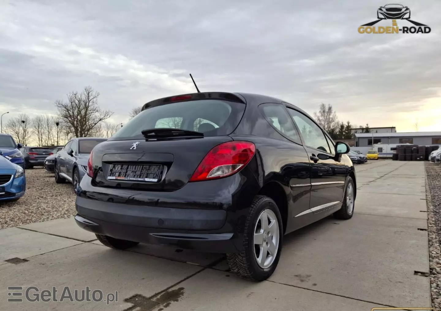 PEUGEOT 207 