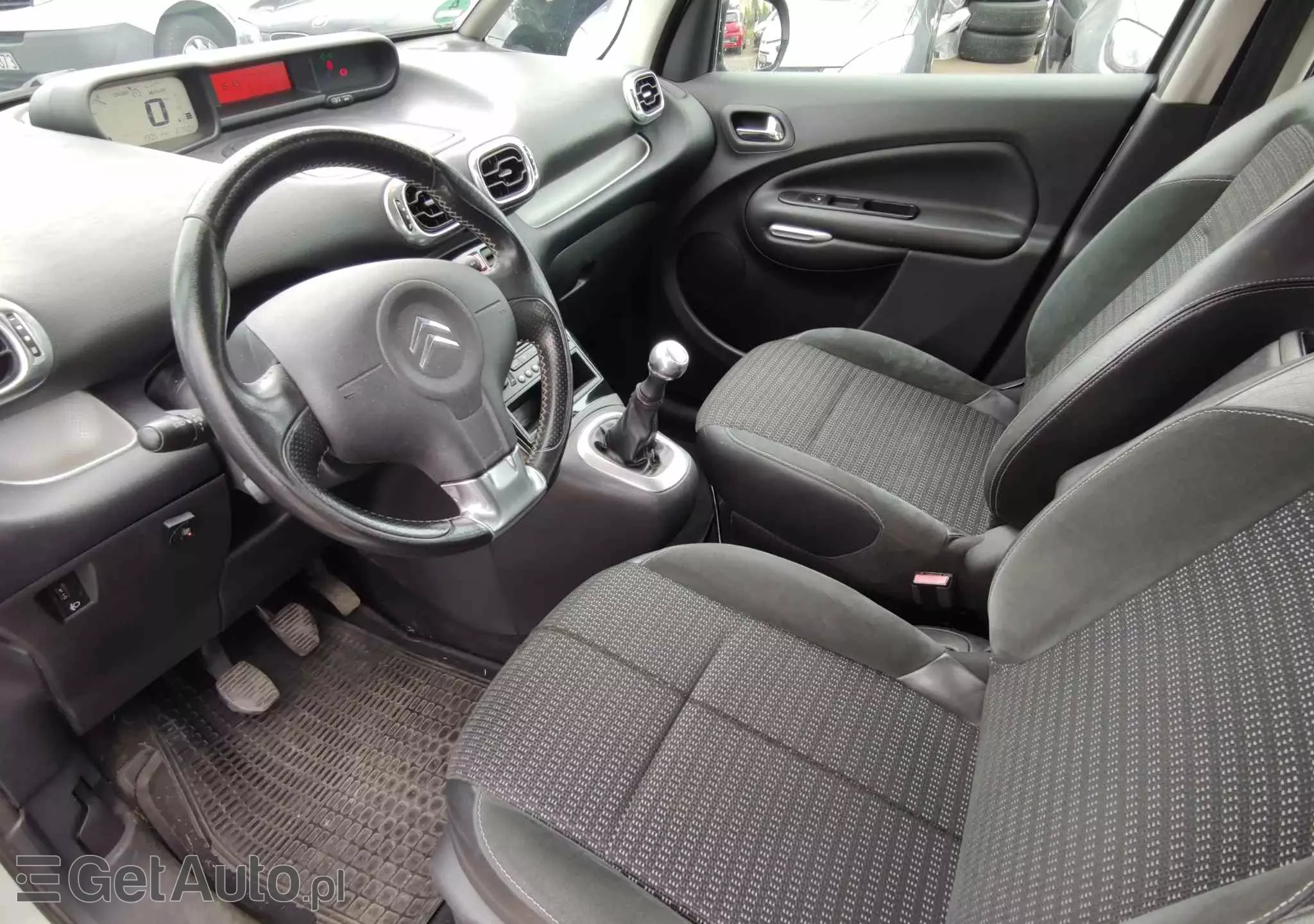 CITROËN C3 Picasso 1.4i Exclusive