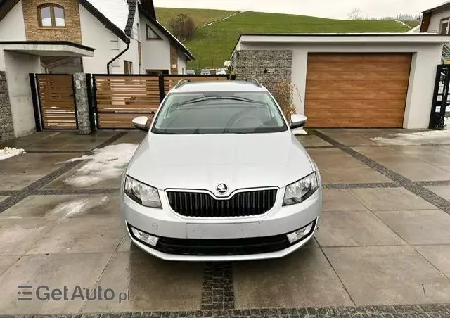 SKODA Octavia 1.6 TDI Joy DSG