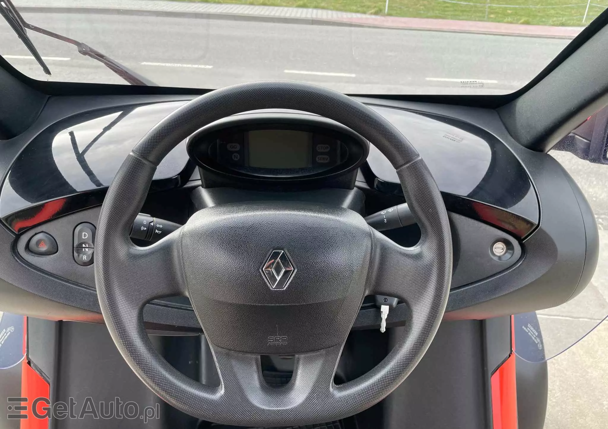 RENAULT Twizy 