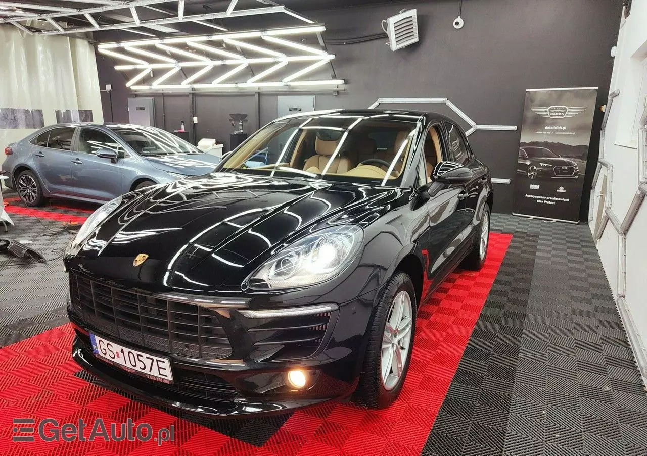 PORSCHE Macan S