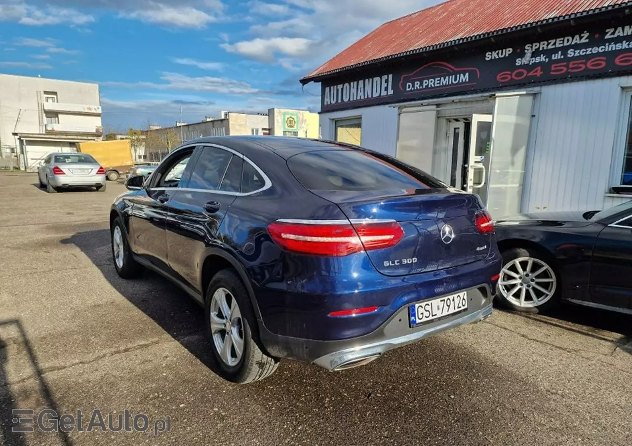 MERCEDES-BENZ GLC Coupe 300 4-Matic