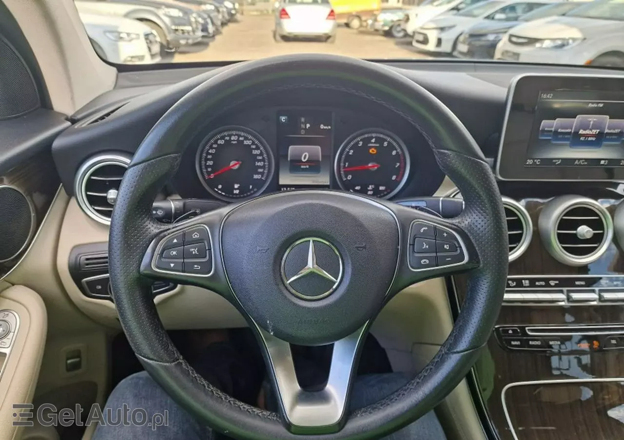 MERCEDES-BENZ GLC Coupe 300 4-Matic