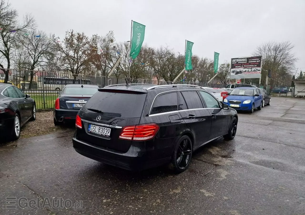 MERCEDES-BENZ Klasa E 220 BlueTEC 9G-TRONIC Avantgarde